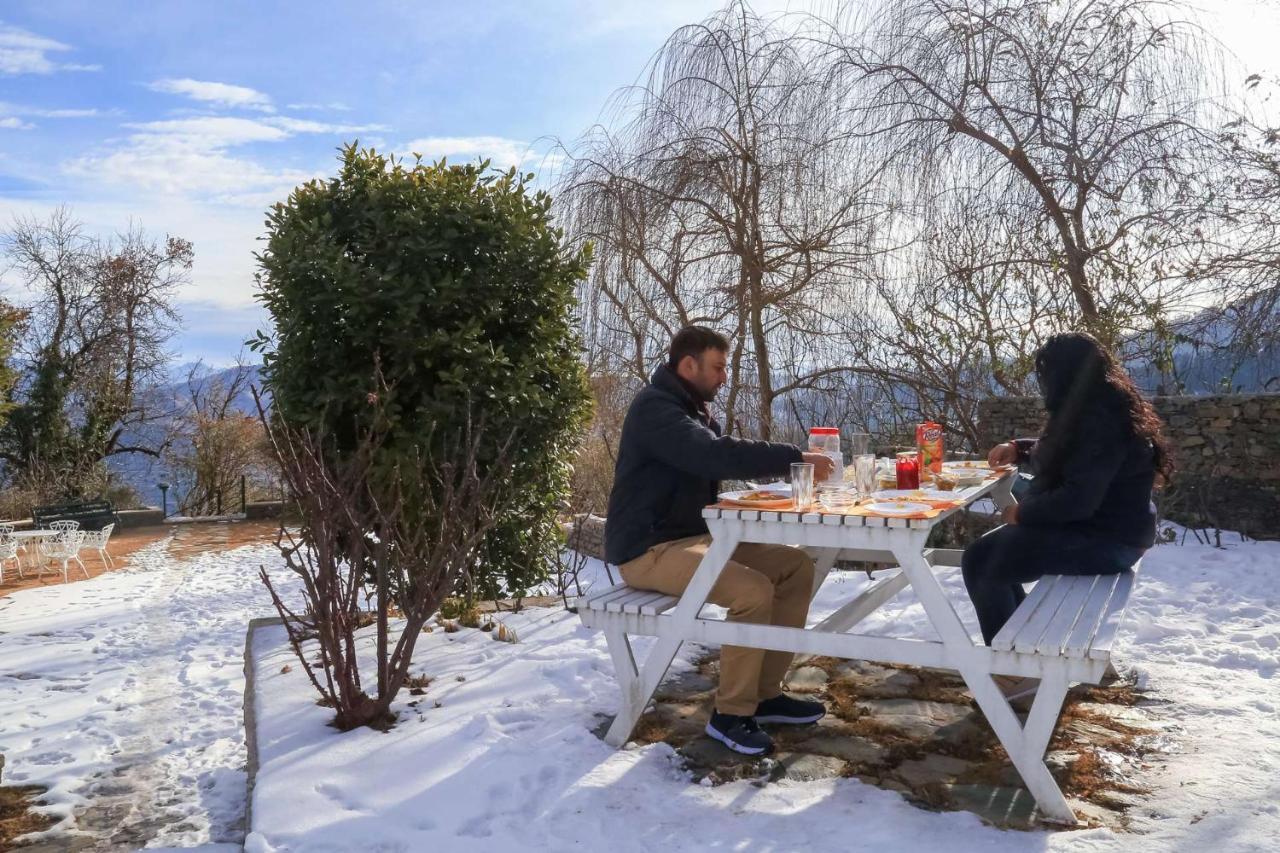 Stayvista At Violet Hill With Bonfire, Gazebo & Hill View Σίμλα Εξωτερικό φωτογραφία