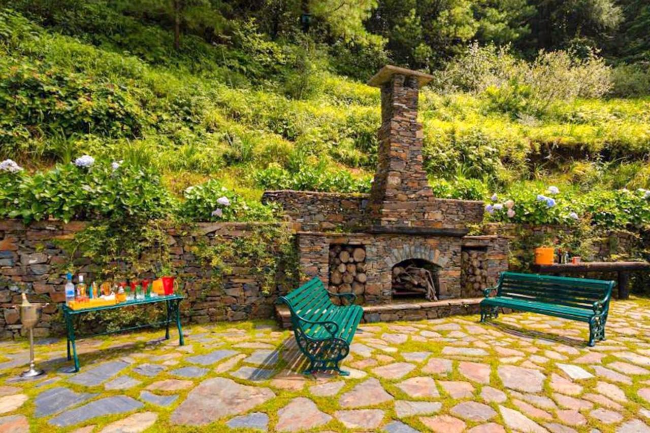 Stayvista At Violet Hill With Bonfire, Gazebo & Hill View Σίμλα Εξωτερικό φωτογραφία